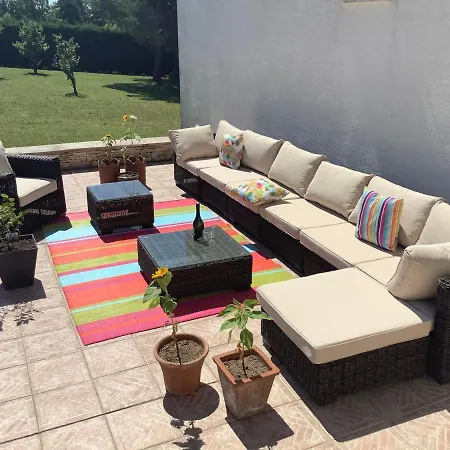 Number9 - Now With Air Conditioning 3* Carlipa